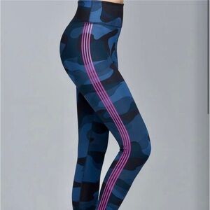 Noli Warrior Blue Camo Pink Shiny Stripes